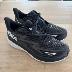 HOKA Clifton 9 - men’s size 10.5D